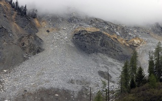 Хитойда кўчки оқибатида 30 дан ортиқ киши бедарак йўқолди