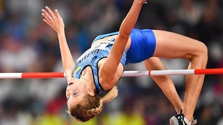 Украинка Ярослава Магучих улетела на 203 сантиметра в Стокгольме