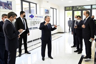 Prezident elektr tarmoqlari korxonasining innovatsion markazini borib ko‘rdi