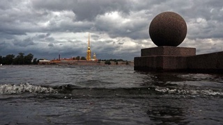 Петербургда тўфон