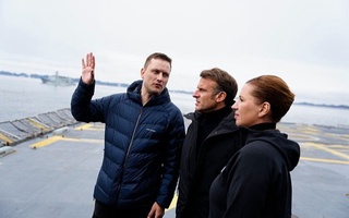 Macron arrives in Greenland amid US claims