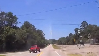 АҚШда метеорит уй томини тешиб ўтди