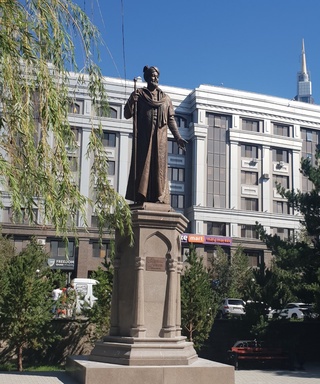 Ostona shahrida Alisher Navoiy haykali o'rnatildi