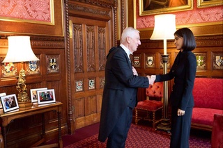 Саида Мирзиёева Уллы Британия Парламенти Жәмәәтлер палатасының спикери Линдси Хойл менен ушырасты