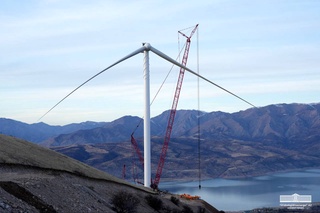В Бостанлыкском районе строится Чарвакская ветряная электростанция мощностью 20 МВт