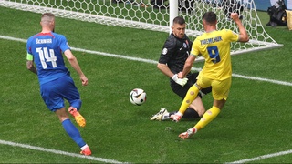 Украина совершила камбэк со Словакией и сохраняет шансы на Евро