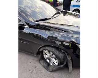 Тошкентда ҳайдовчи ЙПХ ходимини “капот“ устида судради