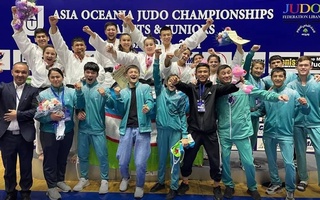 Юные дзюдоисты лидируют в общекомандном зачете на Чемпионате Азии