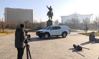 Дунёга машҳур «Warner Brothers» телекомпанияси Самарқандда туристик телешоусини суратга олди