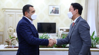 Наманганда «Хюндай» автомобиль заводини қуриш масаласи муҳокама этилди