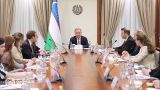 АҚШ Конгресінің стафферлері Сенат қызметімен танысты