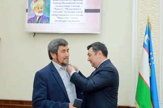 Навоий асарлари қозоқ тилида нашр этилди