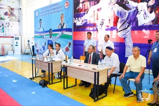 Vazir ijodiy imtihonni borib koʻrdi