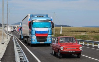 Rossiya va KXDR o‘rtasida birinchi avtomobil ko‘prigi ochildi
