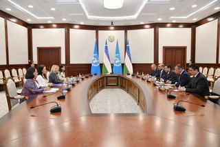 Сыртқы ислер министри БМШтың Балалар қоры атқарыўшы директоры менен ушырасты