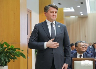 Шавкат Умурзаков Тошкент шаҳар ҳокими лавозимига тасдиқланди