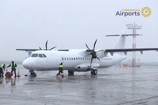 "Silk Avia" авиакомпаниясининг янги самолёти Тошкентда кутиб олинди