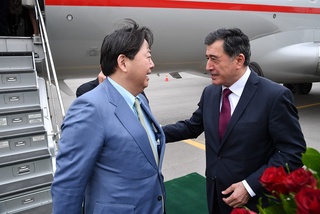 Япония ташқи ишлар вазири Тошкентга келди