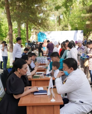 Адлия шифокорлар ва ўқитувчилар ҳуқуқлари ҳимояси учун судга 7 миллиард сўмдан ортиқ даъво киритди