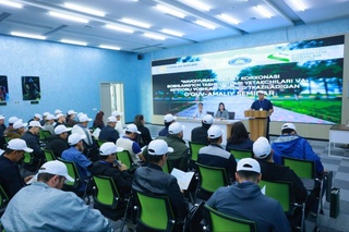 Лидеры и талантливая молодежь - в одном кругу