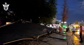 Тошкентда автобус бекати қулаб тушди