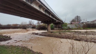 Yogʻingarchilik Piskent va Yuqori Chirchiq tumanlaridagi koʻpriklarga katta zarar yetkazdi