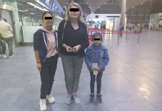 Фарзандлари билан қийин аҳволда қолган аёлга ёрдам берилди