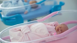 Ўтган суткада 2470 нафар чақалоқ дунёга келди, уларнинг 11 нафари эгизак