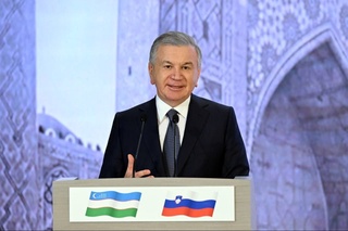 Президенты Узбекистана и Словении приняли участие в совместном бизнес-форуме