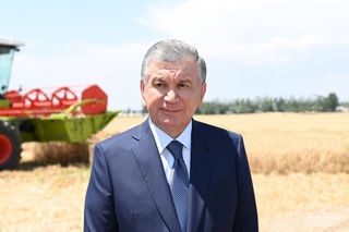 Шавкат Мирзиёев: Даромадаш хуб бошад, фермер ба илм эътибор медиҳад