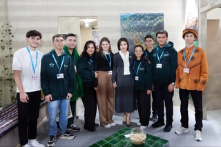 The First Lady got acquainted with the National Pavilion of Uzbekistan at COP 29