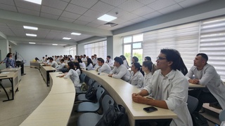 Замонавий тиббиётнинг долзарб муаммолари муҳокама қилиняпти