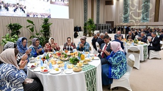 Сақаўат, аўызбиршилик, кеңпейиллик ҳәм шүкиршилик мәўрити