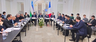 Париж қаласында Өзбекстан ҳәм Европа Аўқамы арасындағы сөйлесиўди кеңейтиў мәселелери додаланды