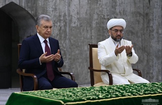 The President visits Imam Bukhari Complex