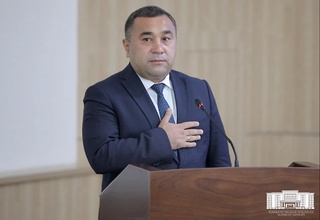Олмазор туманига янги ҳоким тайинланди
