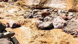 Озарбайжонда сел келиши оқибатида икки киши ҳалок бўлди