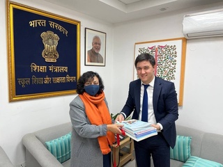 Ҳиндистон ва Ўзбекистон таълим соҳасида ҳамкорликни йўлга қўймоқда