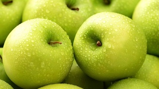 Яблоки, бахчевые и томат черри – лидеры по снижению цен за год в Узбекистане