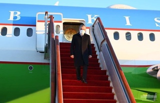 Шавкат Мирзиёев Пекинга келди