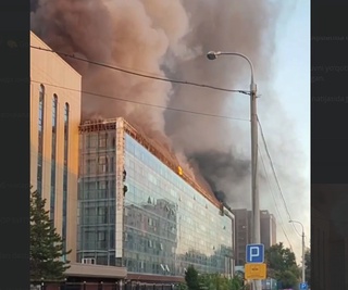 Тошкентдаги қурилиш олиб борилаётган бинода ёнғин чиқди