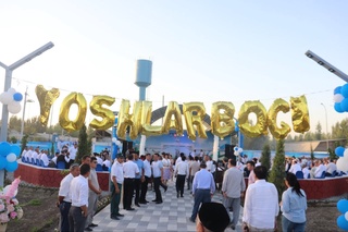 Yozyovon tumanida Yoshlar bog'i ochildi