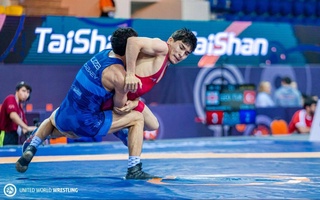 Uzbek wrestlers started the ranking tournament with 5 medals