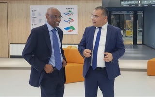 Жаҳон Фанлар академияси президенти Инновацион ривожланиш вазирлигига ташриф буюрди