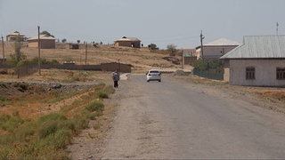 АБР поможет улучшить 700 км сельских дорог в Узбекистане