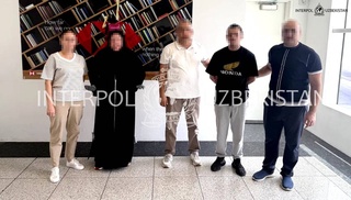 Аз АМА ба Ӯзбекистон шаҳрвандоне, ки аз тариқи Интерпол дар ҷустуҷӯ қарор доштанд, оварда шуданд