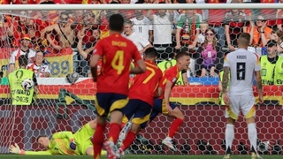 Британский арбитр Энтони Тэйлор омрачил победу Испании над Германией