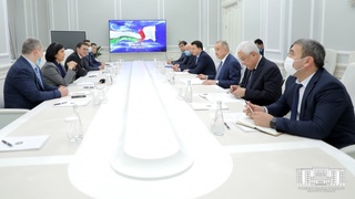 Жахонгир Артыкходжаев встретился с официальным представителем компании «Veolia» Маликой Гендури