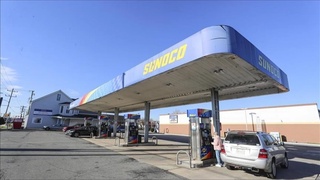 АҚШда бензин нархи 4 долларгача кўтарилди