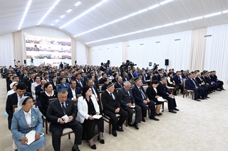 Янги Андижон массивини Андижон шаҳри ва бошқа ҳудудлар билан боғлаш учун ҳалқа йўли қуриш зарурлиги қайд этилди